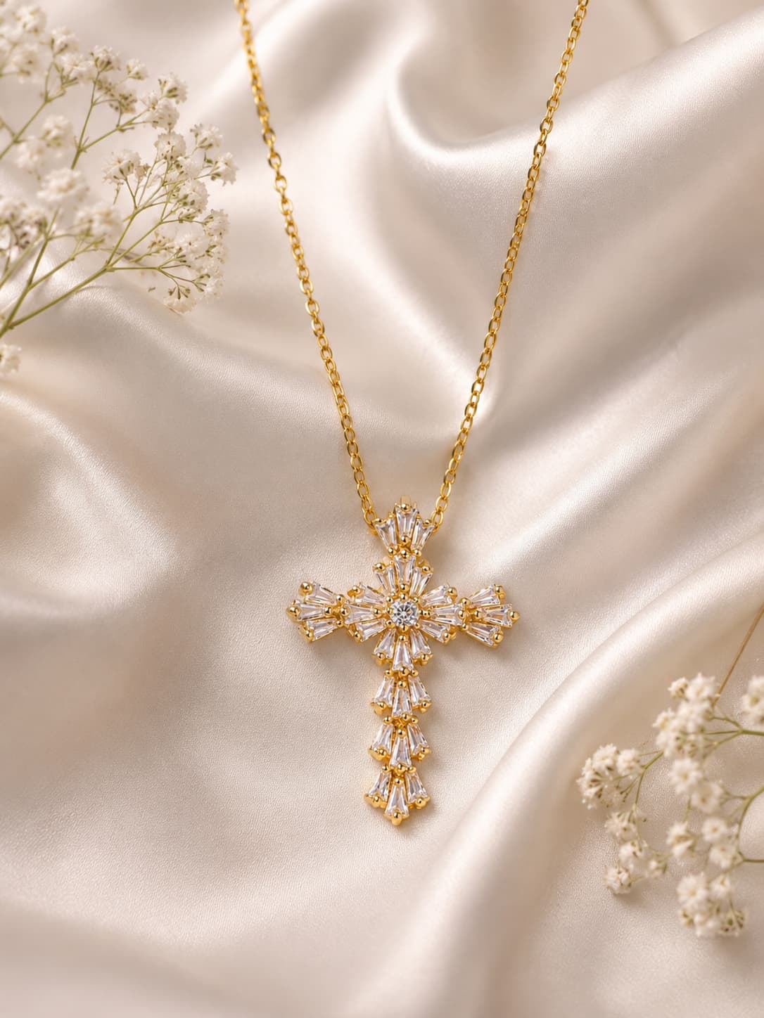 Celestia Cross – fotografija 1 od 3